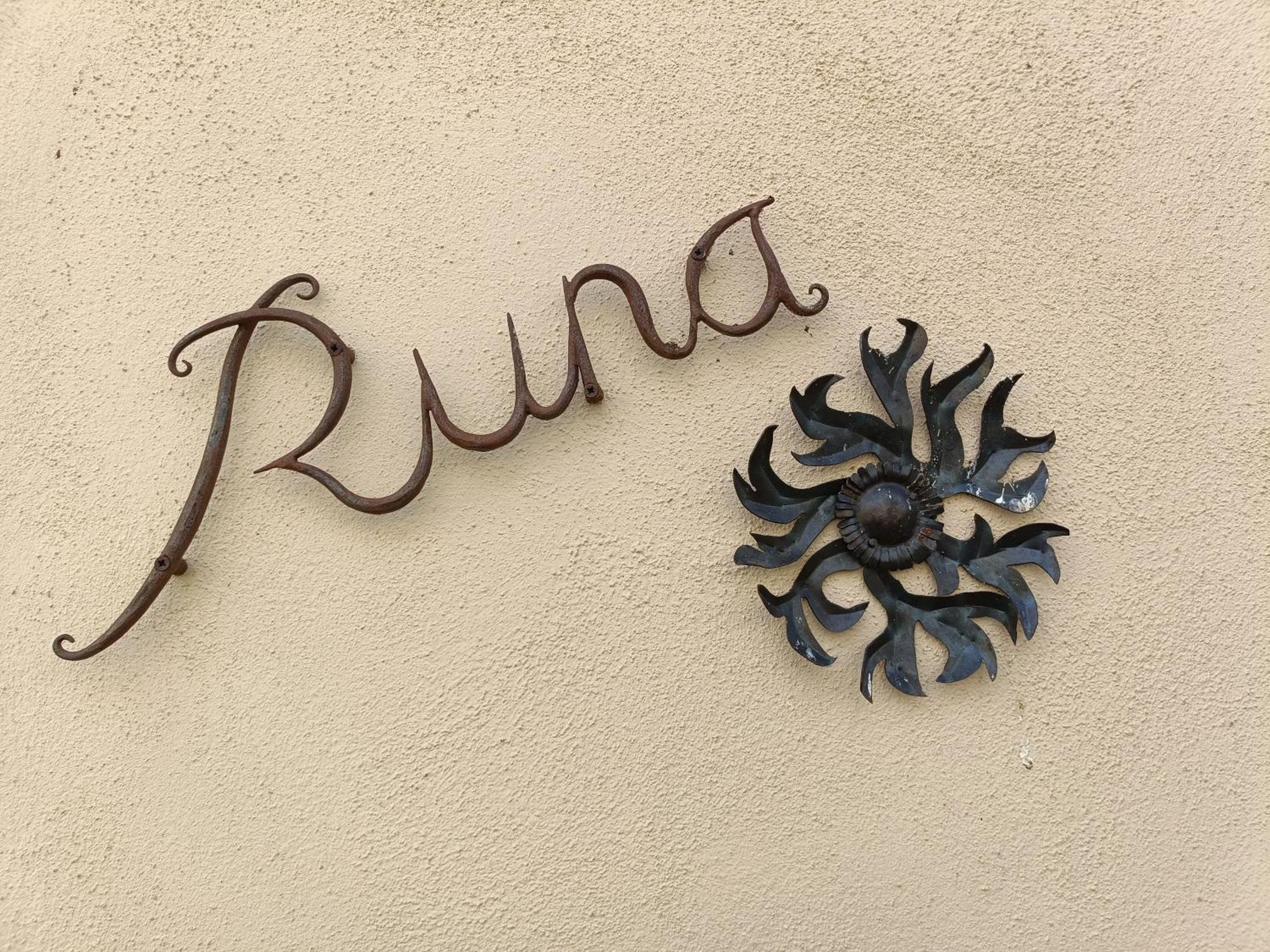 Runa